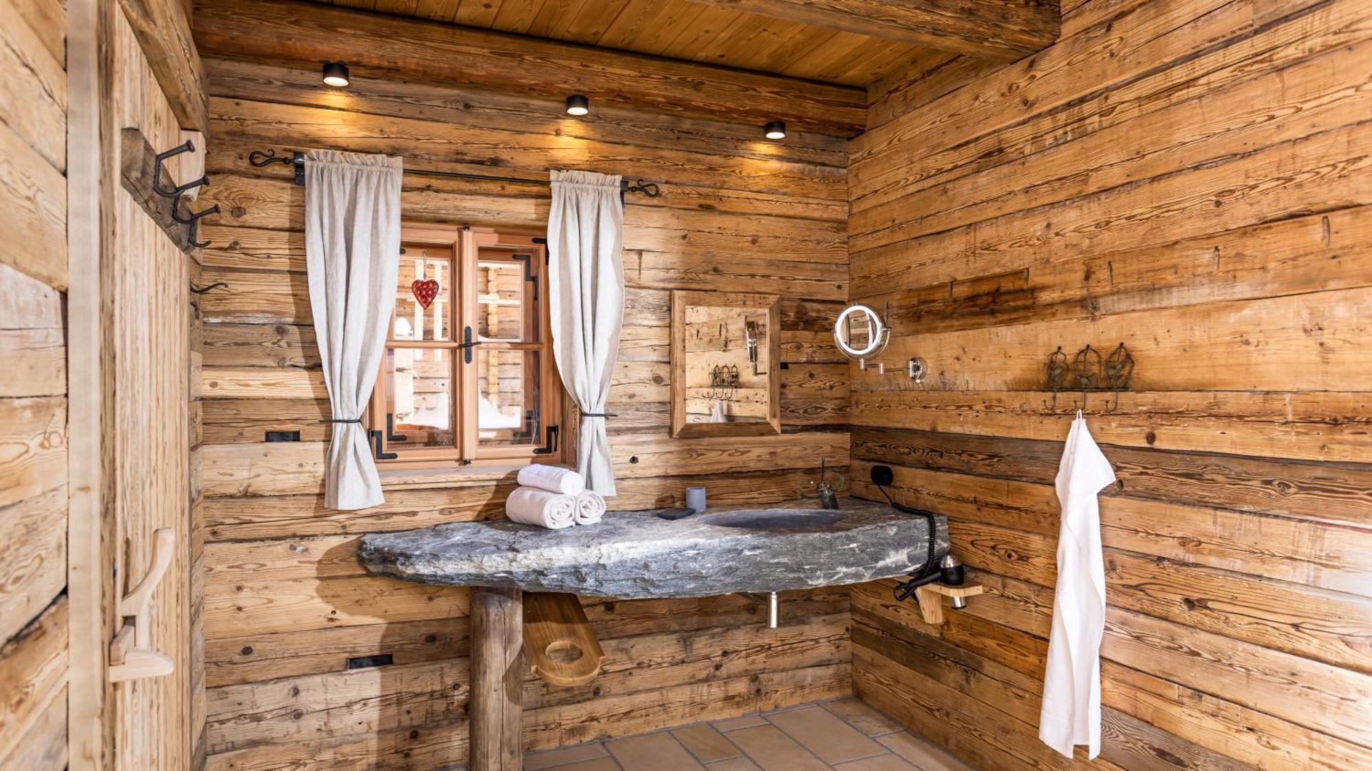 Schrofen Chalet *